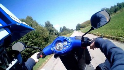 1503994322 moped