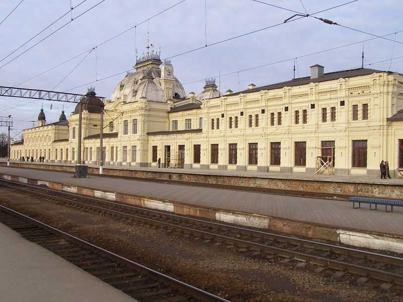 Jmerinskiy jeleznodorojnyy vokzal 1